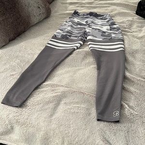 Womens camo thigh high leggings with pockets